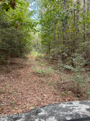 $475,700 | 1567 County Road 8, Laurel, MS 39443