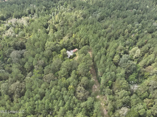 $475,700 | 1567 County Road 8, Laurel, MS 39443