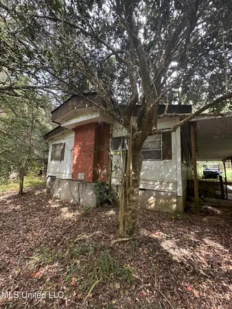$475,700 | 1567 County Road 8, Laurel, MS 39443