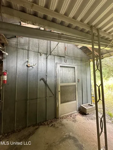 $475,700 | 1567 County Road 8, Laurel, MS 39443