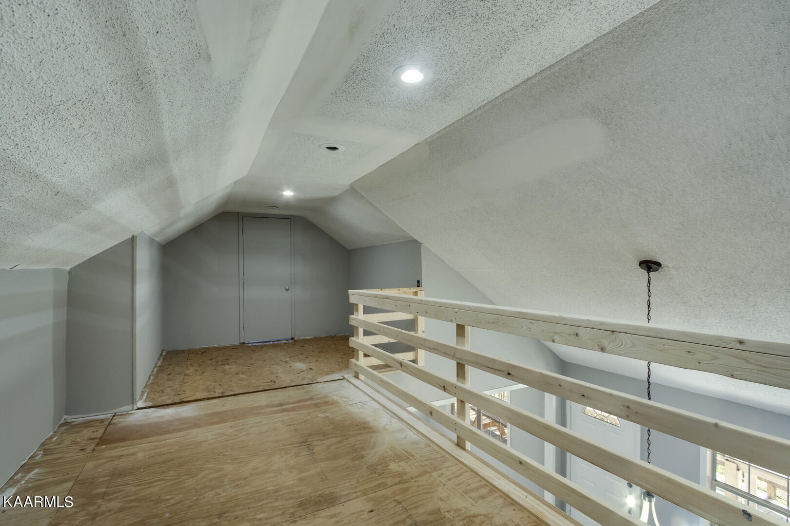 199 Honeysuckle Road Loudon, TN 37774 - Photo 26 of 33 a view of an empty room