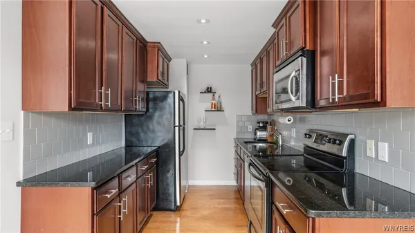 $299,900 | 849 Delaware Avenue, Unit 101, Buffalo, NY 14209