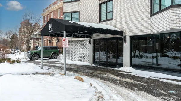 $299,900 | 849 Delaware Avenue, Unit 101, Buffalo, NY 14209