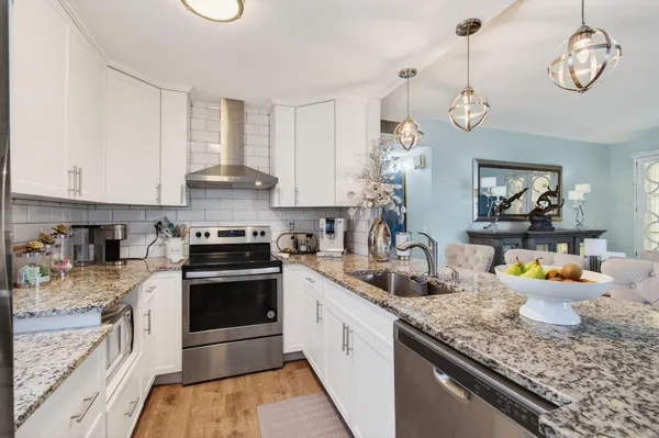 $2,000 | 292 Piedmont Trail, Delray Beach, FL 33484