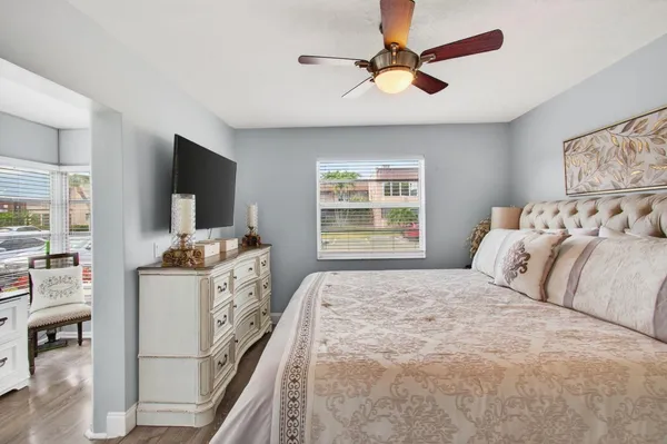 $2,000 | 292 Piedmont Trail, Delray Beach, FL 33484