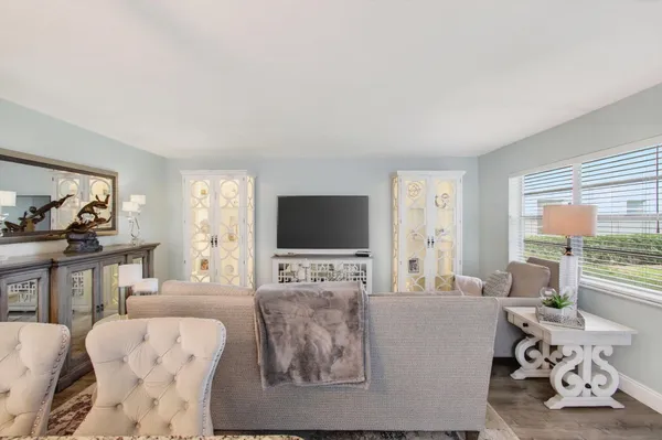 $2,000 | 292 Piedmont Trail, Delray Beach, FL 33484