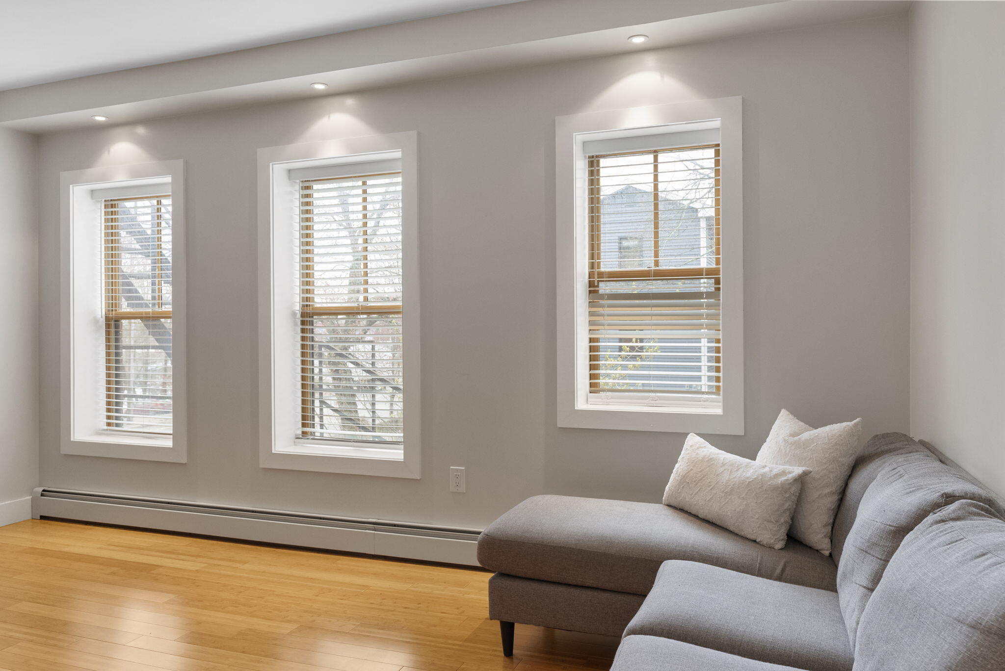 129 York Street, Unit 5 Portland, ME 04101 - Photo 13 of 31 22-web-or-mls-DSC00513