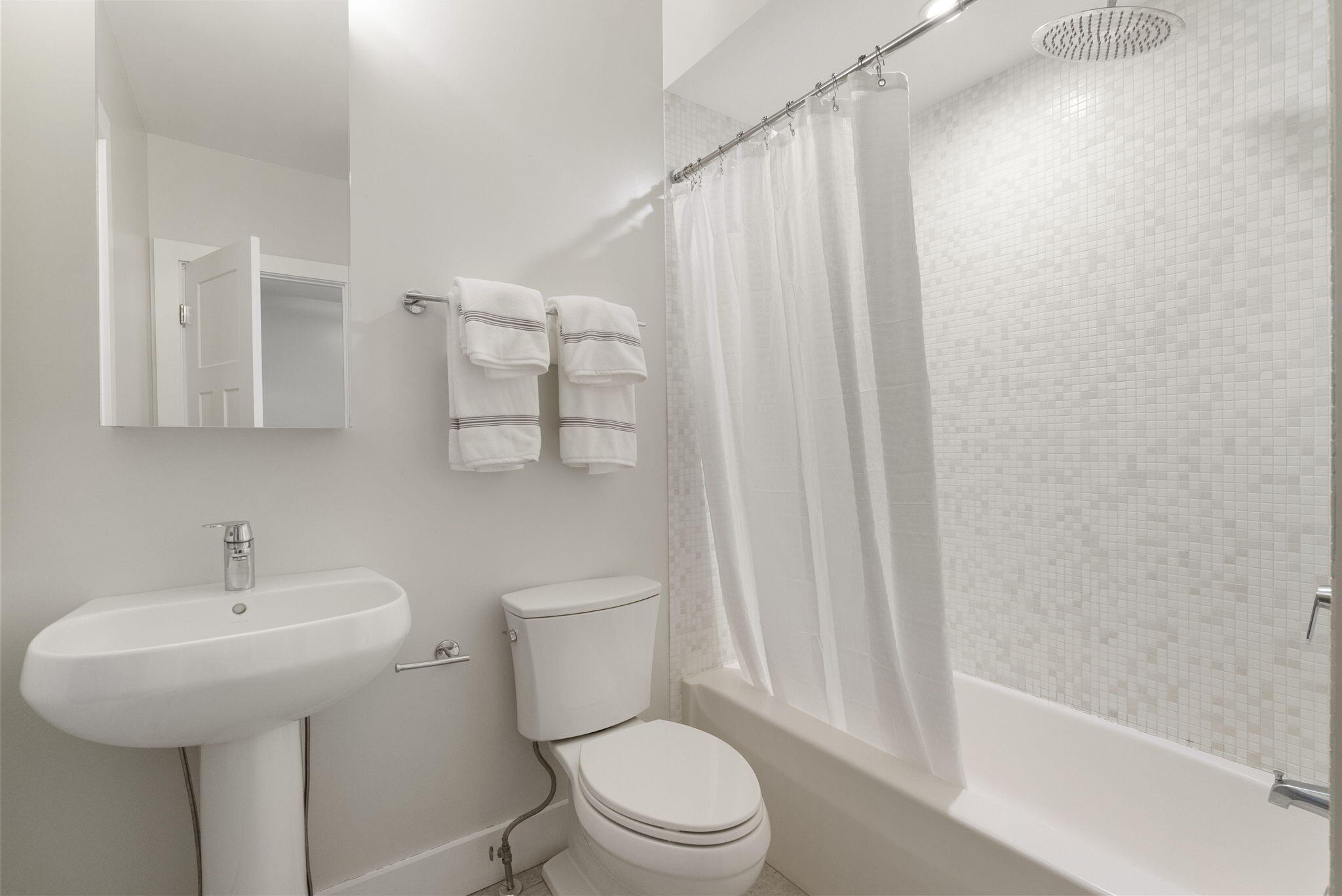 129 York Street, Unit 5 Portland, ME 04101 - Photo 20 of 31 32-web-or-mls-DSC00473