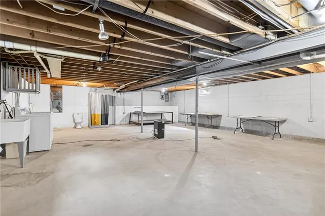 a view of a indoor garage