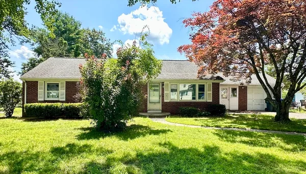 $334,900 | 137 Carroll Street, Springfield, MA 01108