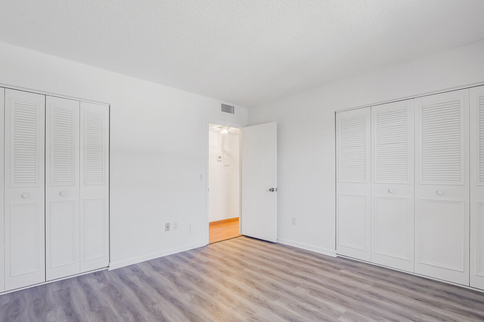 1852 Southwest Palm City Road, Unit 202 Stuart, FL 34994 - Photo 27 of 32 28_Image_28_mls