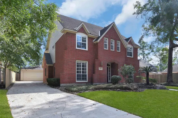 front view of house with a yard