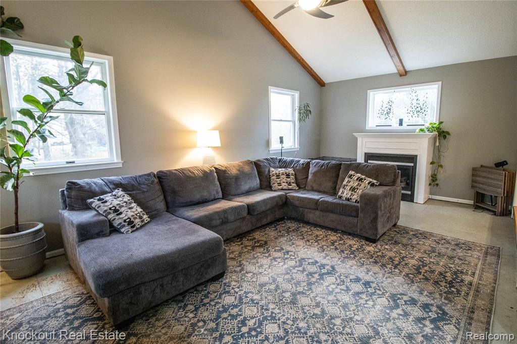 11435 Duffield Road Montrose, MI 48457 - Photo 6 of 55