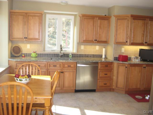 2660 Township Line Road Orefield, PA 18069 - Photo 4 of 11 Gallery Image 4