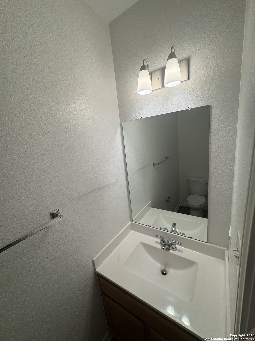 3218 Comanche Crossing San Antonio, TX 78224 - Photo 6 of 14