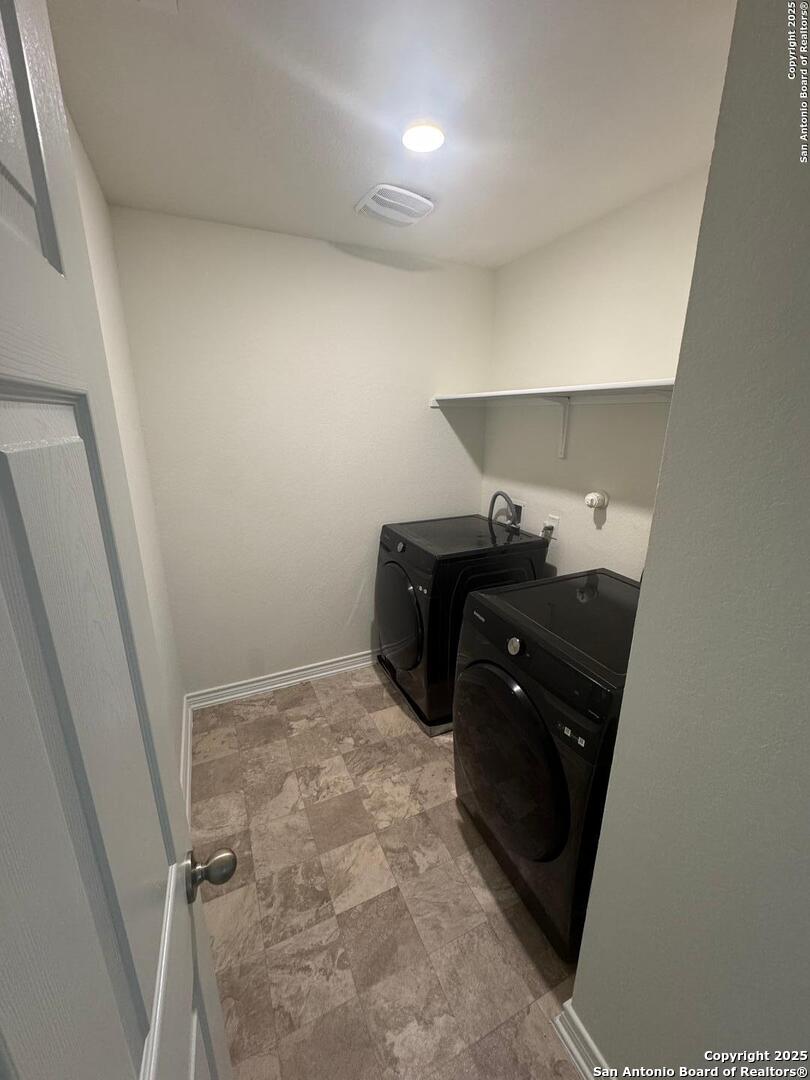 3218 Comanche Crossing San Antonio, TX 78224 - Photo 7 of 14