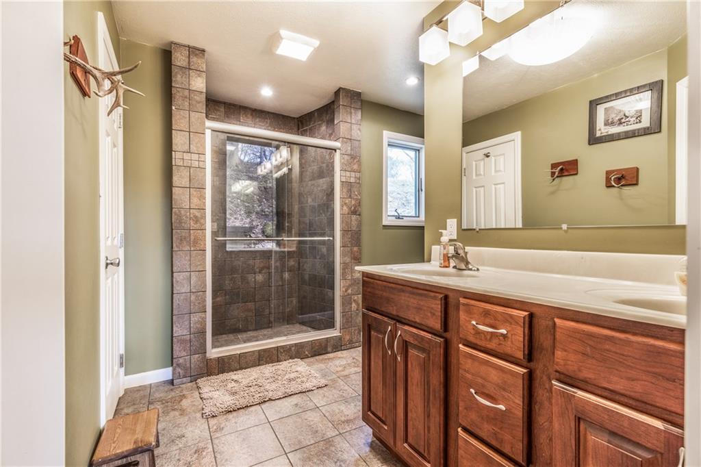 160 Jones Road Butler, PA 16002 - Photo 14 of 25