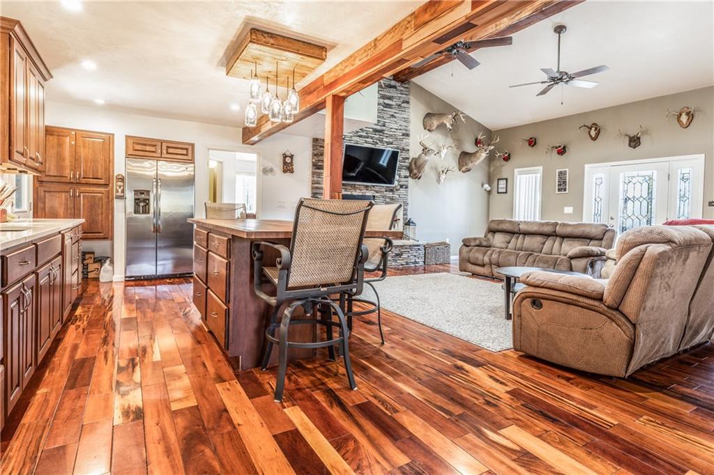 160 Jones Road Butler, PA 16002 - Photo 4 of 25