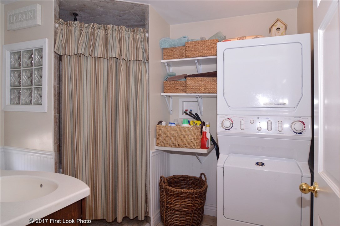 63 West Blue Ridge Road Cranston, RI 02920 - Photo 25 of 40 Gallery Image 25