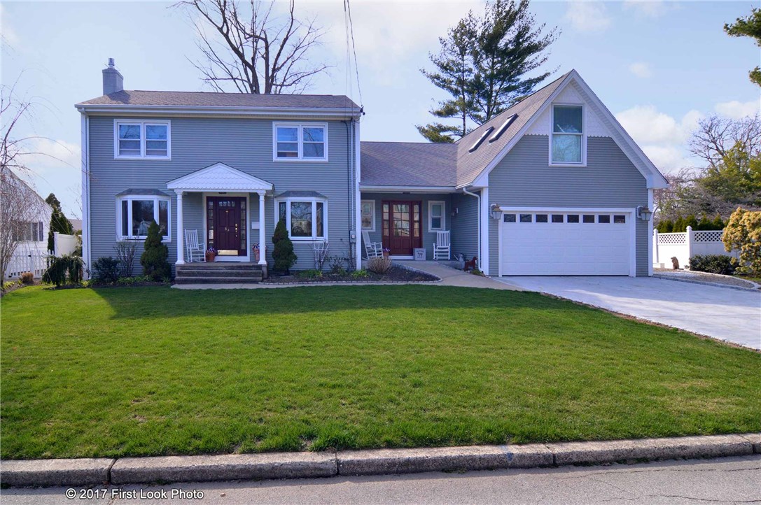 63 West Blue Ridge Road Cranston, RI 02920 - Photo 3 of 40 Gallery Image 3