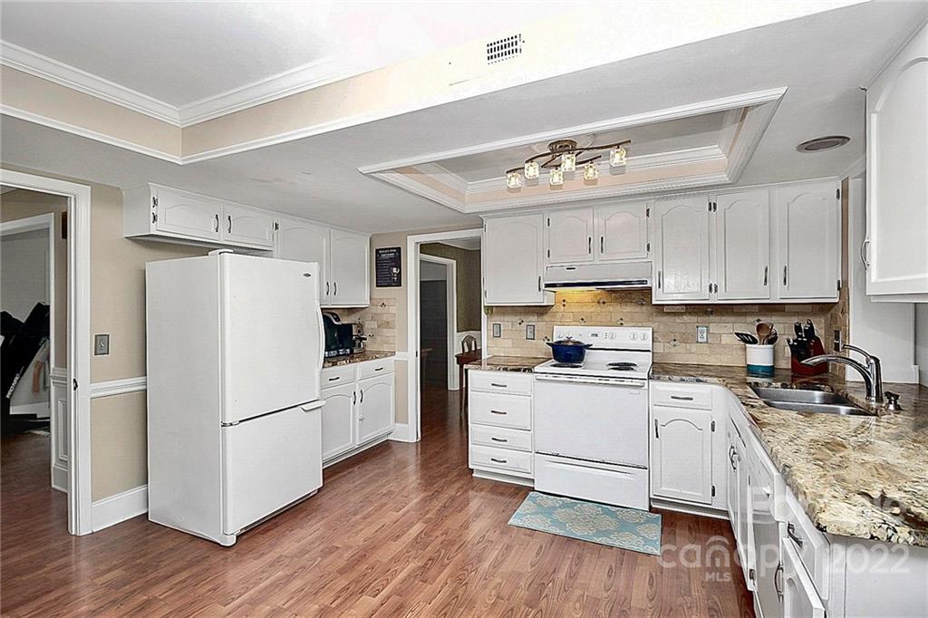 11218 Winding Way Road Charlotte, NC 28226 - Photo 15 of 37 Gallery Image 15