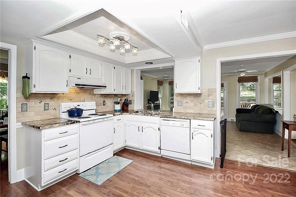 11218 Winding Way Road Charlotte, NC 28226 - Photo 16 of 37 Gallery Image 16