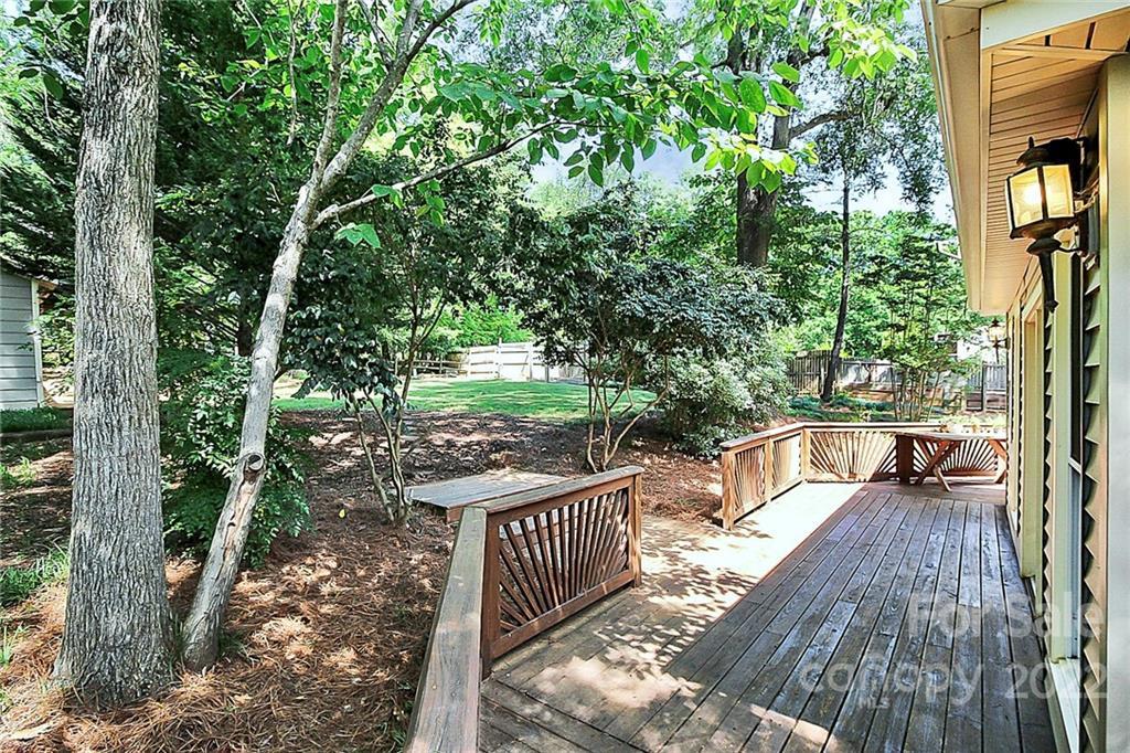11218 Winding Way Road Charlotte, NC 28226 - Photo 33 of 37 Gallery Image 33