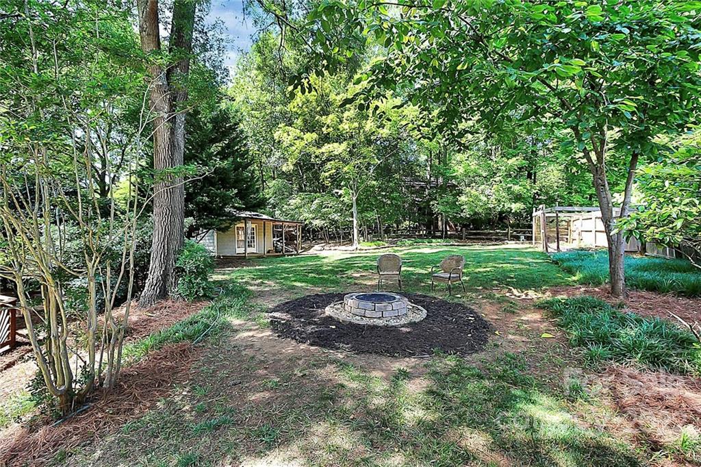 11218 Winding Way Road Charlotte, NC 28226 - Photo 34 of 37 Gallery Image 34