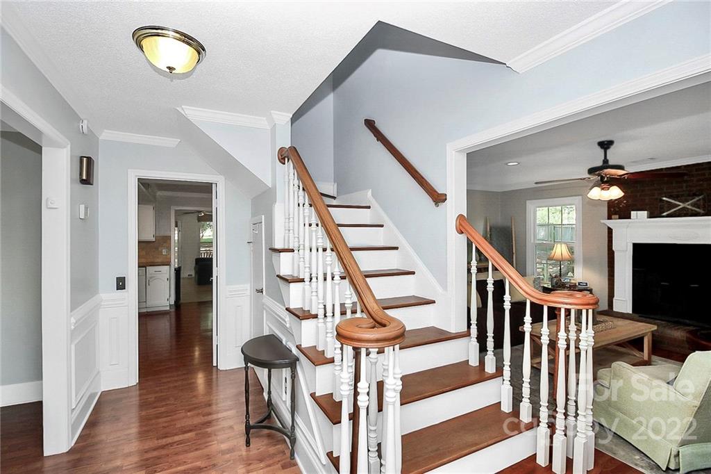 11218 Winding Way Road Charlotte, NC 28226 - Photo 9 of 37 Gallery Image 9