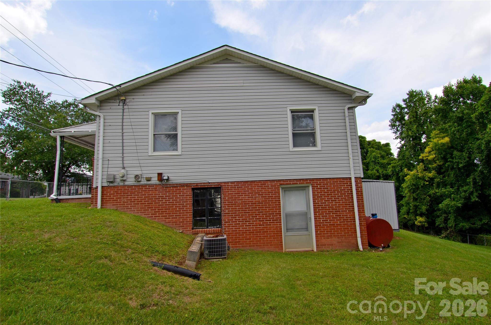 309 Morehead Road Marion, NC 28752 - Photo 5 of 27