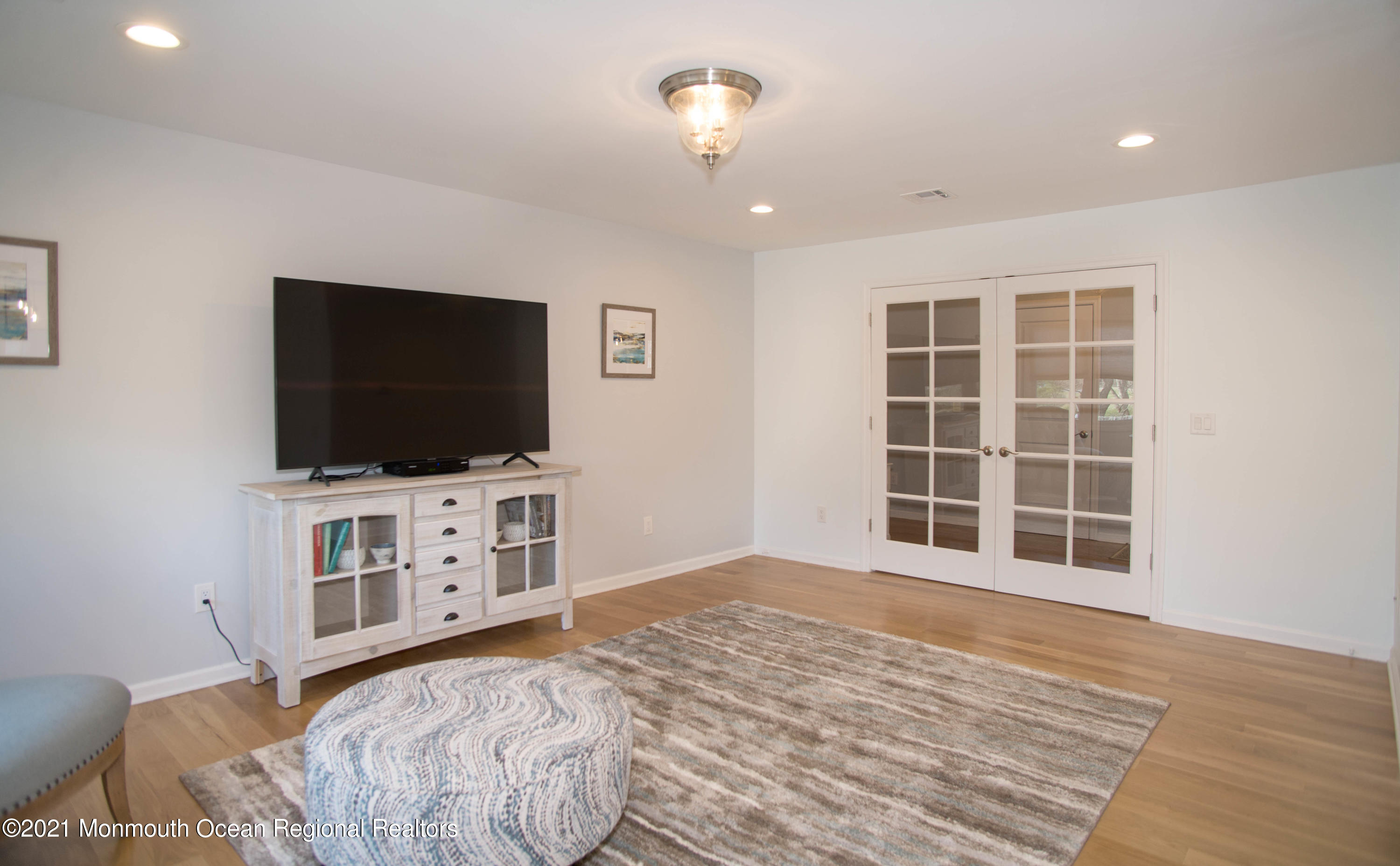 120 Sargent Road Freehold, NJ 07728 - Photo 7 of 39 _RMJ7218 living room