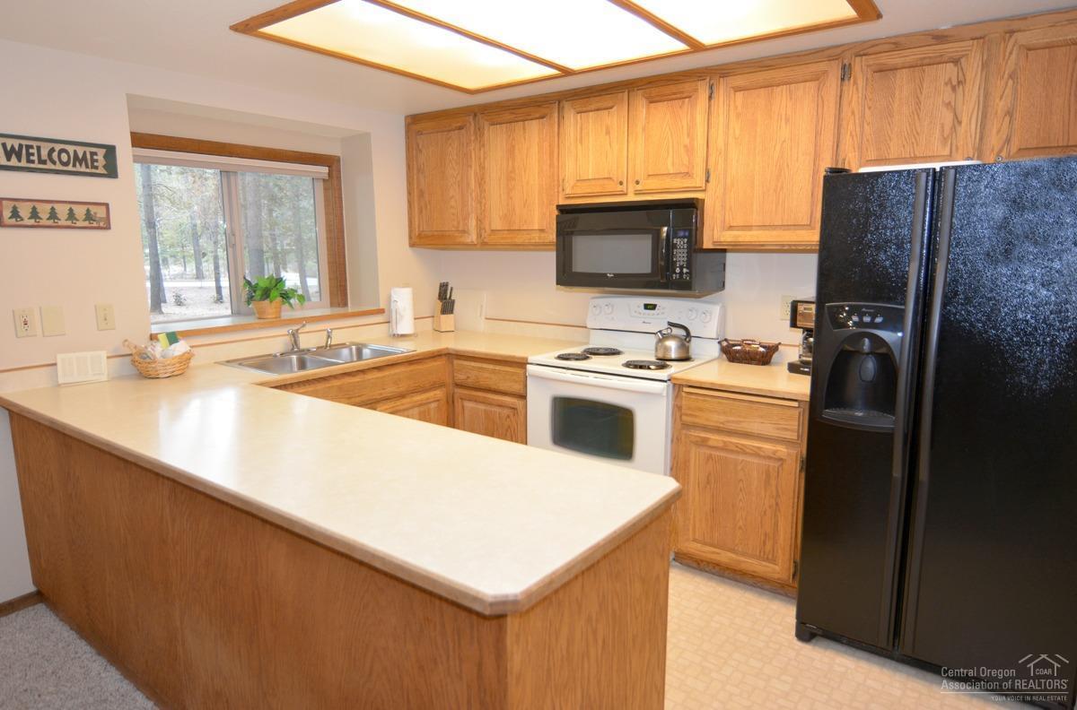 57328 Beaver Ridge Loop, Unit 13D2 Sunriver, OR 97707 - Photo 10 of 22 Additional Photo