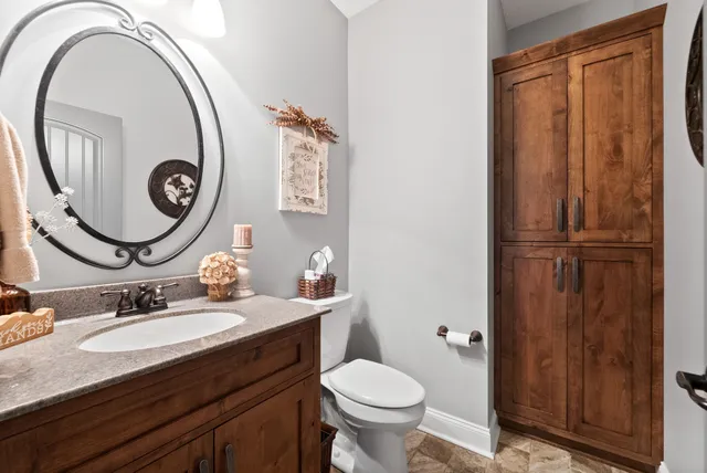 an aerial view of a house having yard