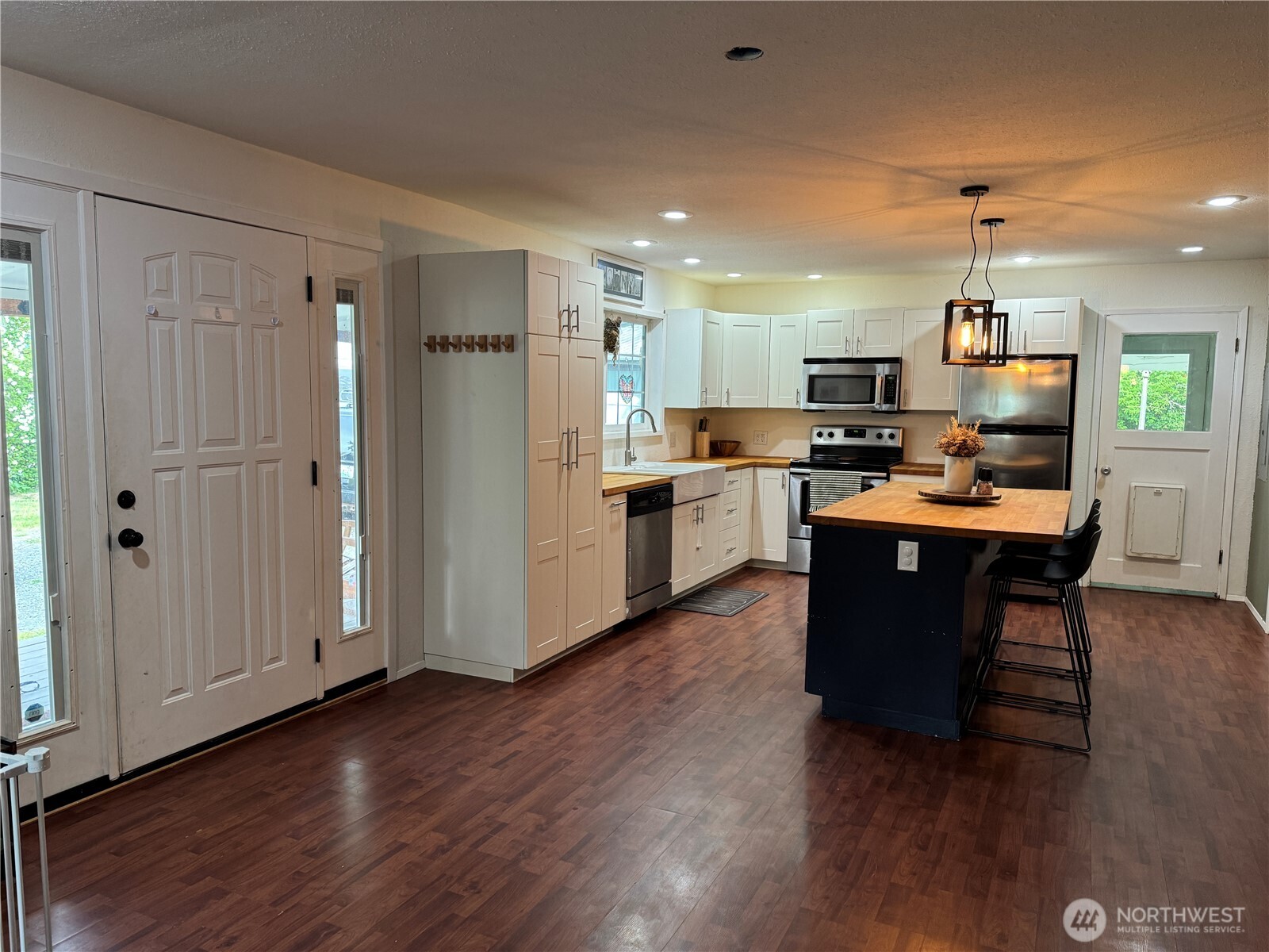 158 Gharet Road Randle, WA 98377 - Photo 4 of 26