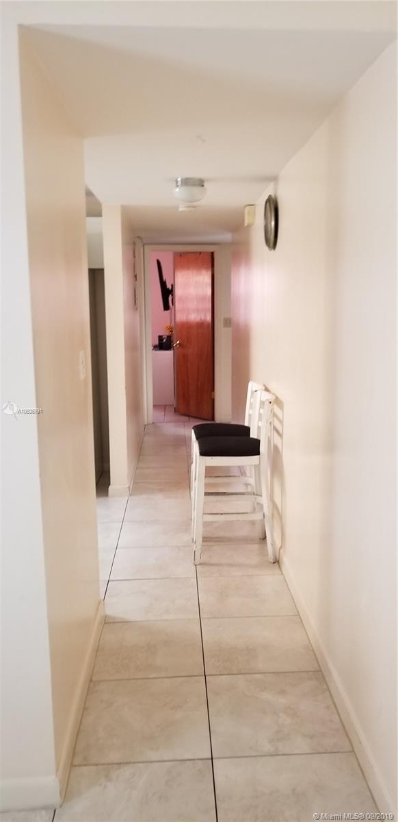 595 East 8th Street Hialeah, FL 33010 - Photo 5 of 33