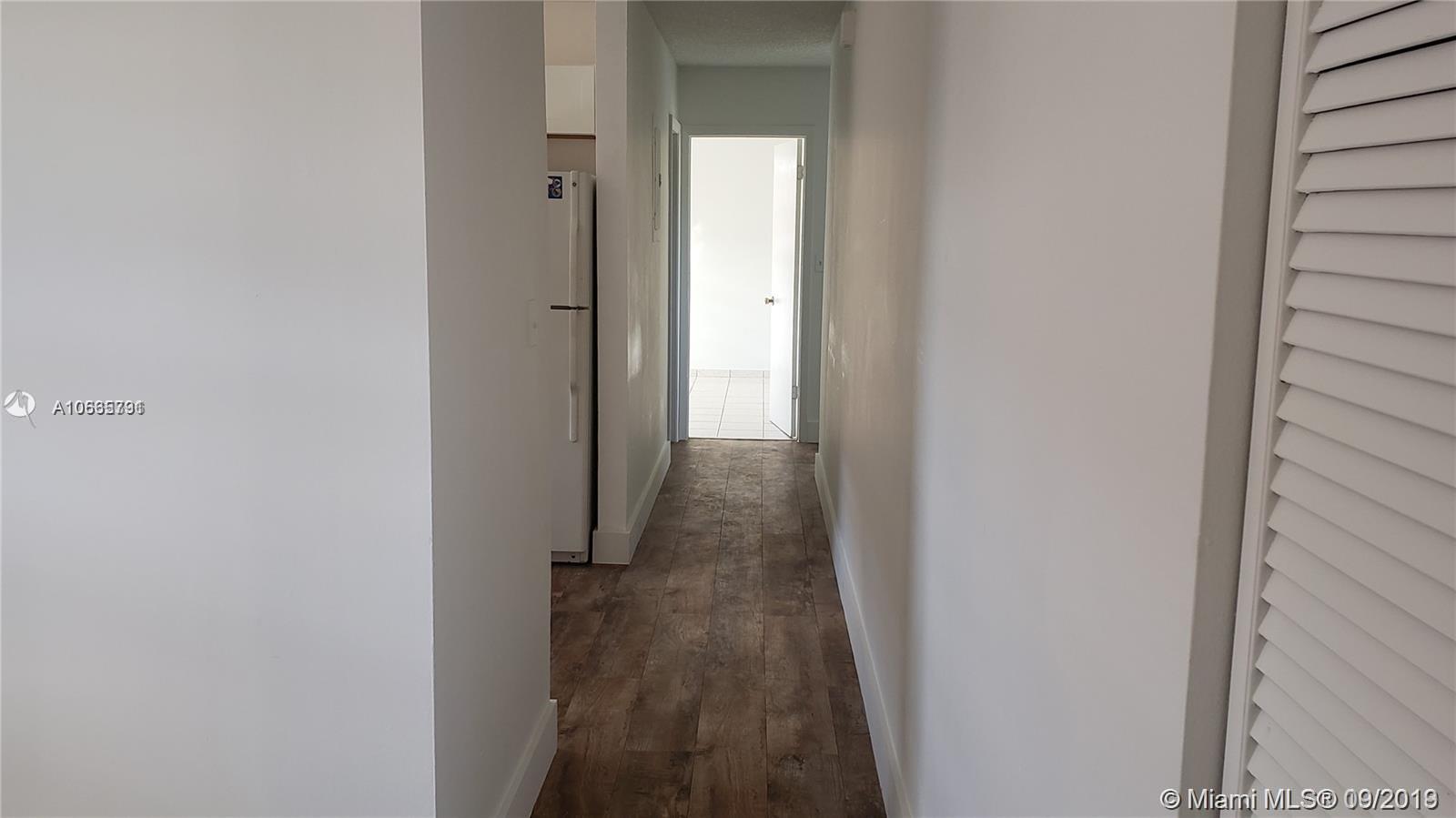 595 East 8th Street Hialeah, FL 33010 - Photo 6 of 33