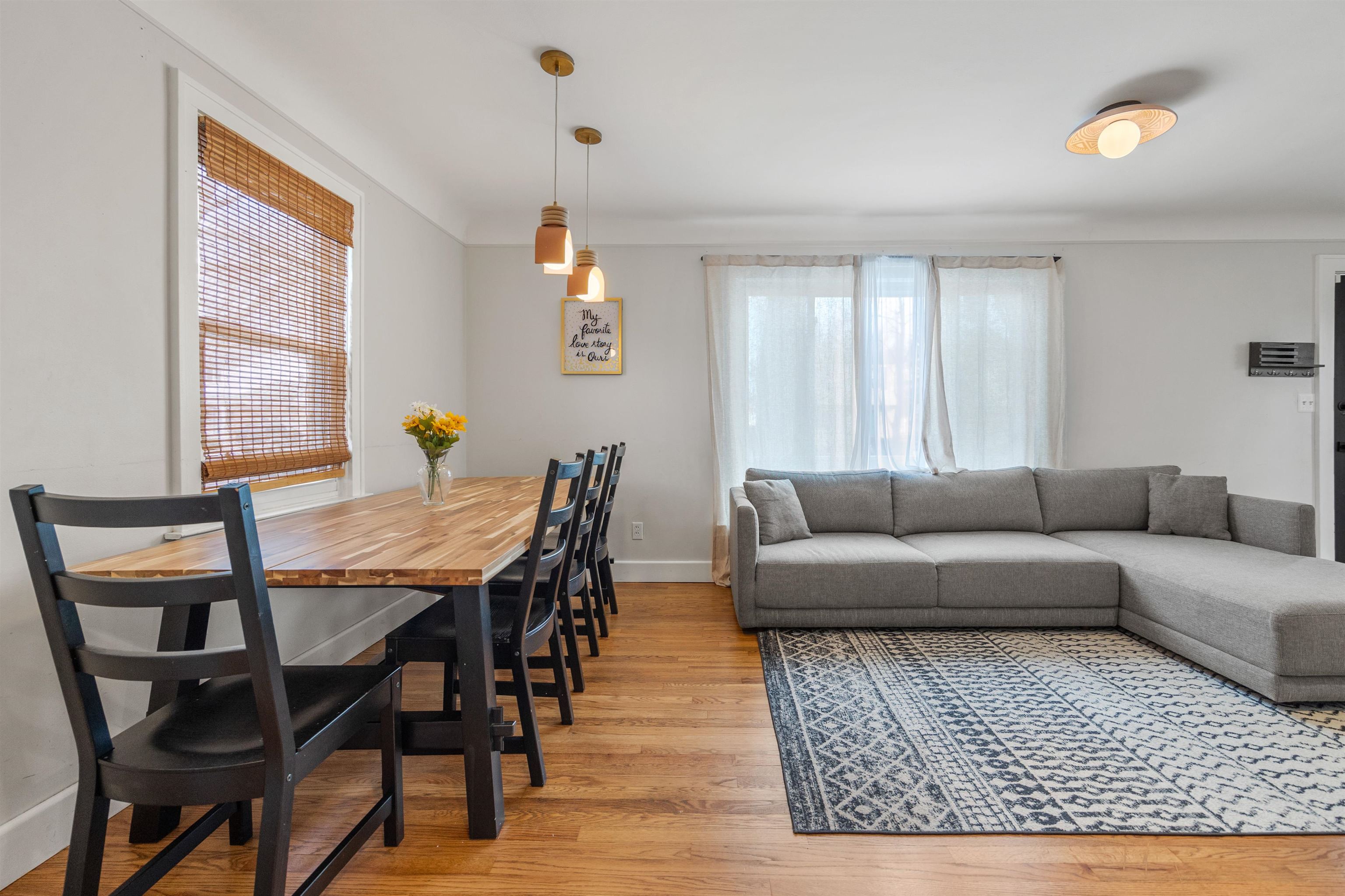 2209 Hampton Road Grosse Pointe Woods, MI 48236 - Photo 6 of 29