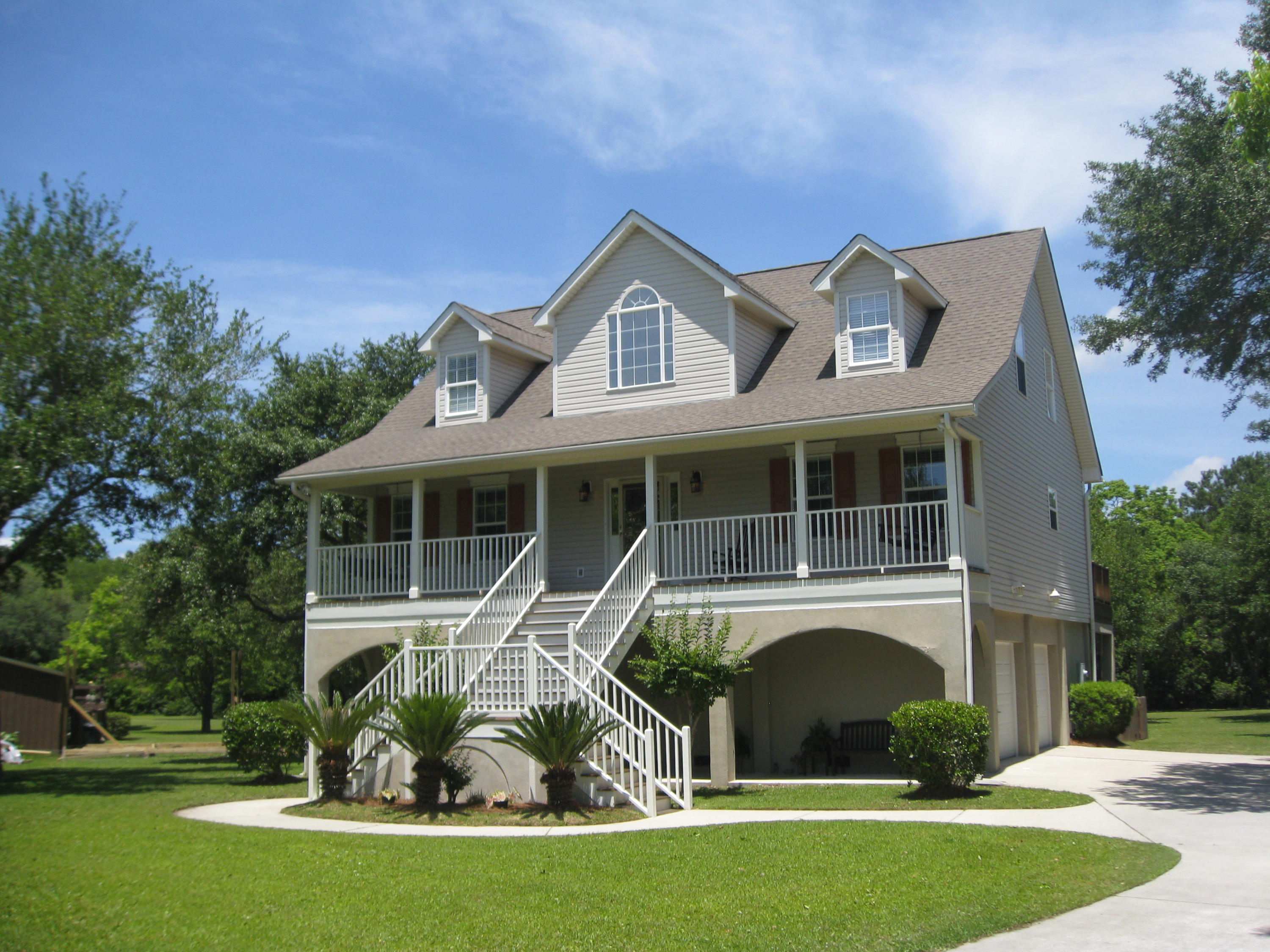 1036 West Oceanview Road Charleston, SC 29412 - Photo 3 of 47 IMG_5869