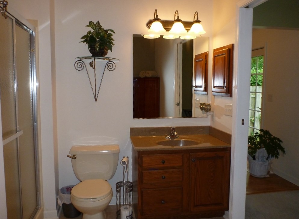 607 Spring Valley Road Middlebury, IN 46540 - Photo 18 of 29 Gallery Image 18