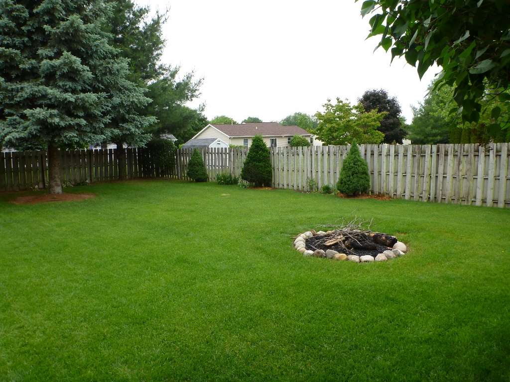 607 Spring Valley Road Middlebury, IN 46540 - Photo 25 of 29 Gallery Image 25