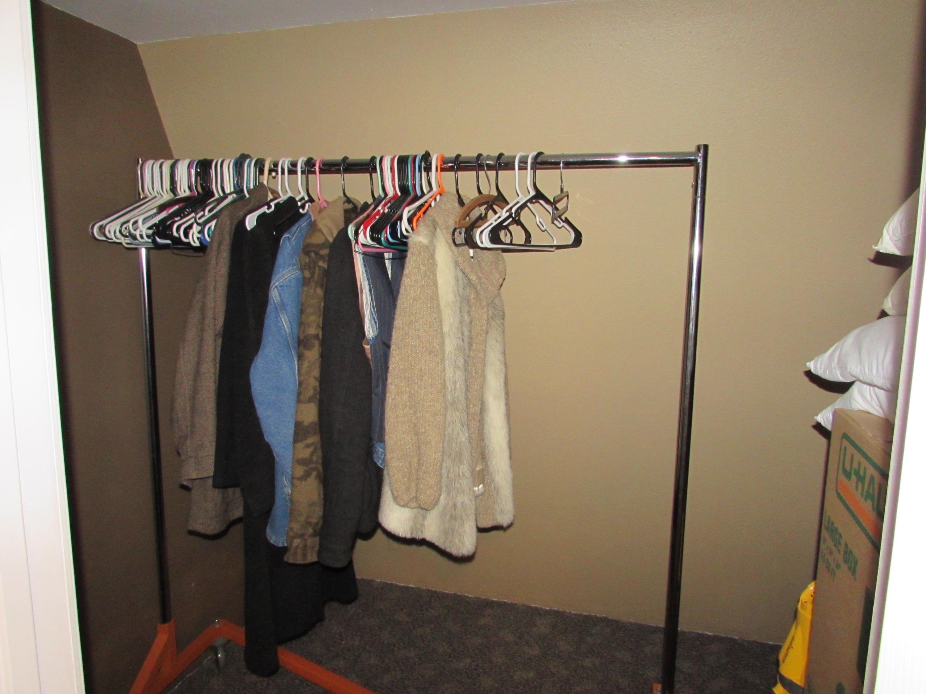 152168 Conestoga Road La Pine, OR 97739 - Photo 30 of 36 Upstairs Walk-in closet area