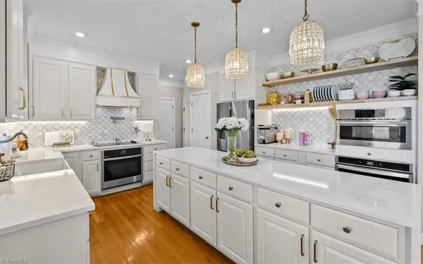 $819,000 | 1010 Keswick Lane, Clemmons, NC 27012