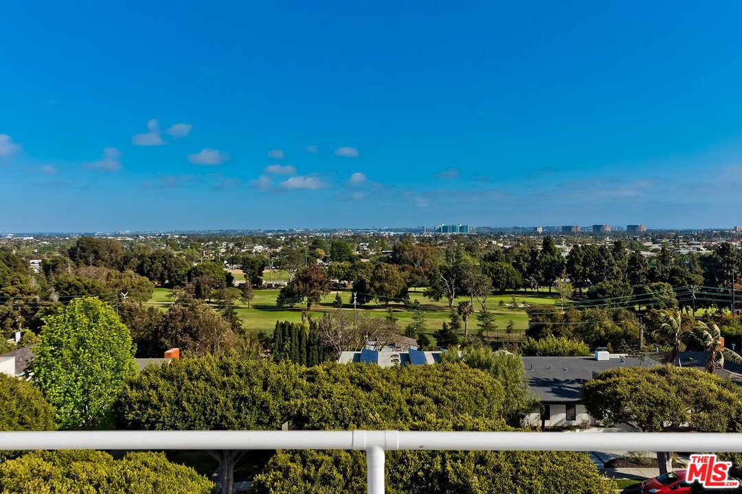 2001 Navy Street Santa Monica, CA 90405 - Photo 33 of 54