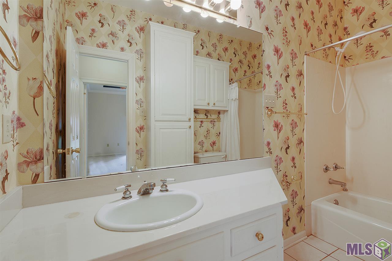 1659 Sharp Road Baton Rouge, LA 70815 - Photo 10 of 11
