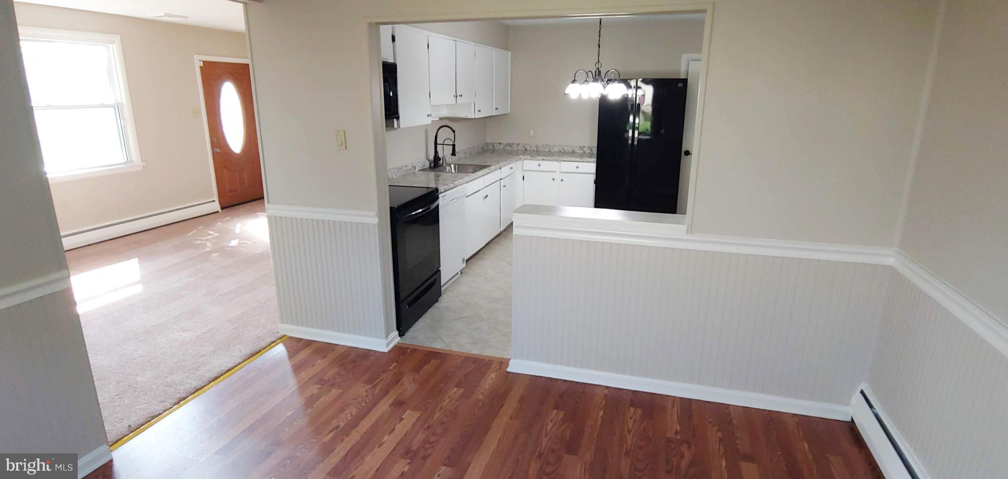 616 Bermuda Road Lancaster, PA 17603 - Photo 7 of 15 Dining