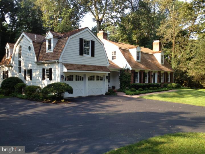 869 Goshen Road Newtown Square, PA 19073 - Photo 1 of 23 Gallery Image 1