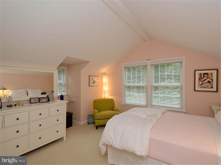 869 Goshen Road Newtown Square, PA 19073 - Photo 16 of 23 Gallery Image 16