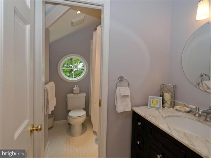 869 Goshen Road Newtown Square, PA 19073 - Photo 18 of 23 Gallery Image 18