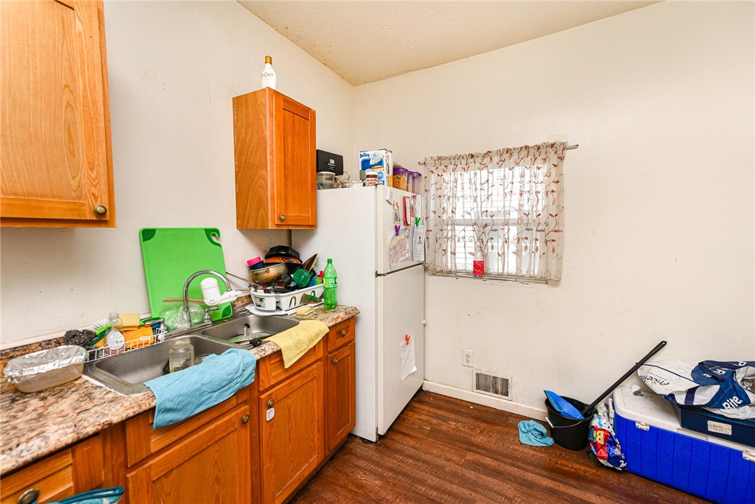 664 Portland Avenue Rochester, NY 14621 - Photo 21 of 28