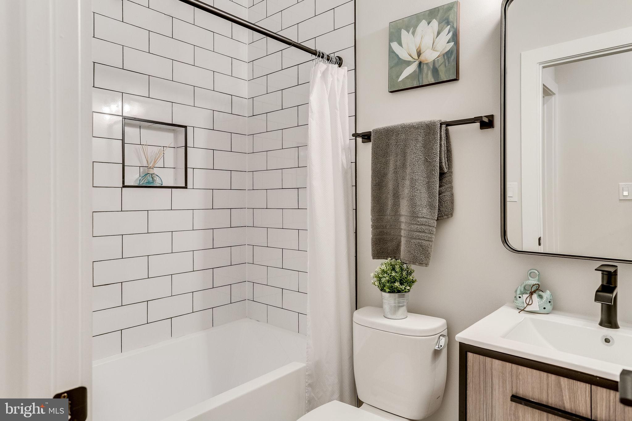 459 Florida Avenue Northwest, Unit 4 Washington, DC 20001 - Photo 22 of 33